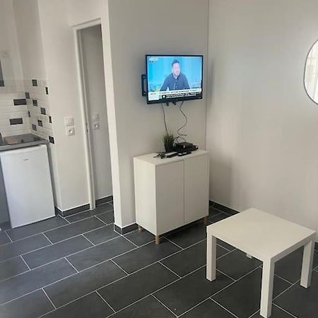 Studio Cosy Refait A Neuf Levallois Levallois-Perret Exterior foto