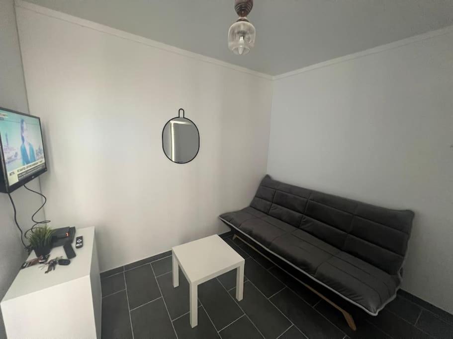 Studio Cosy Refait A Neuf Levallois Levallois-Perret Exterior foto